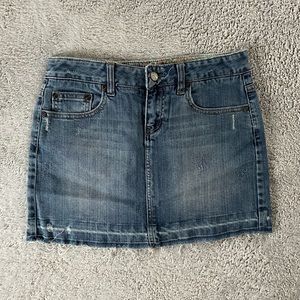4/$15 Jade Mini Denim Skirt Size 1